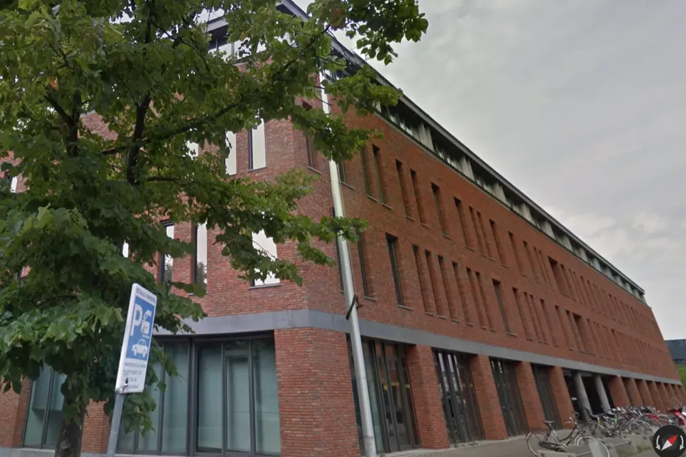 Diensten definitief van Randwyck naar centrum