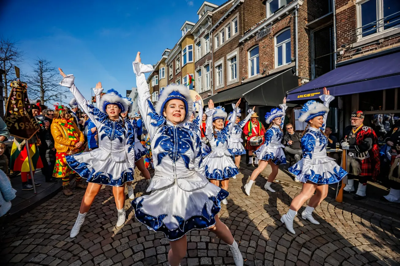 Zonovergoten Wieker Paraad steeds groter festijn