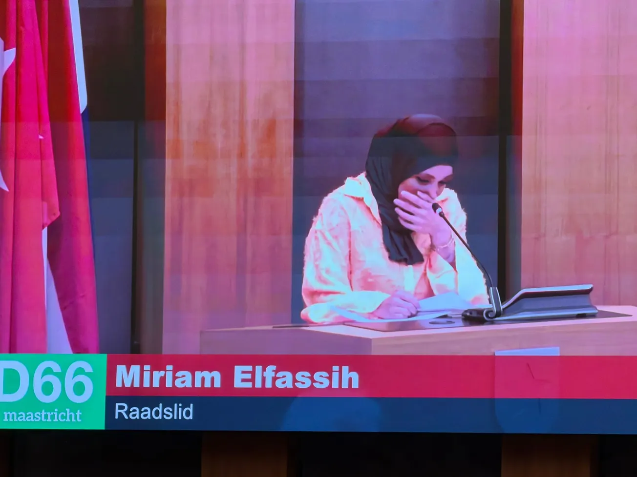 Miriam Elfassih: "Of je nu een hoofddoek om hebt of een minirok draagt"