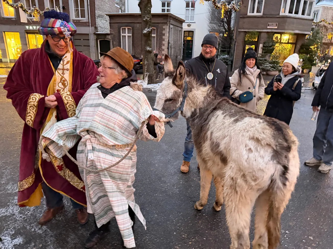 Driekoningenstoet in de natte sneeuw