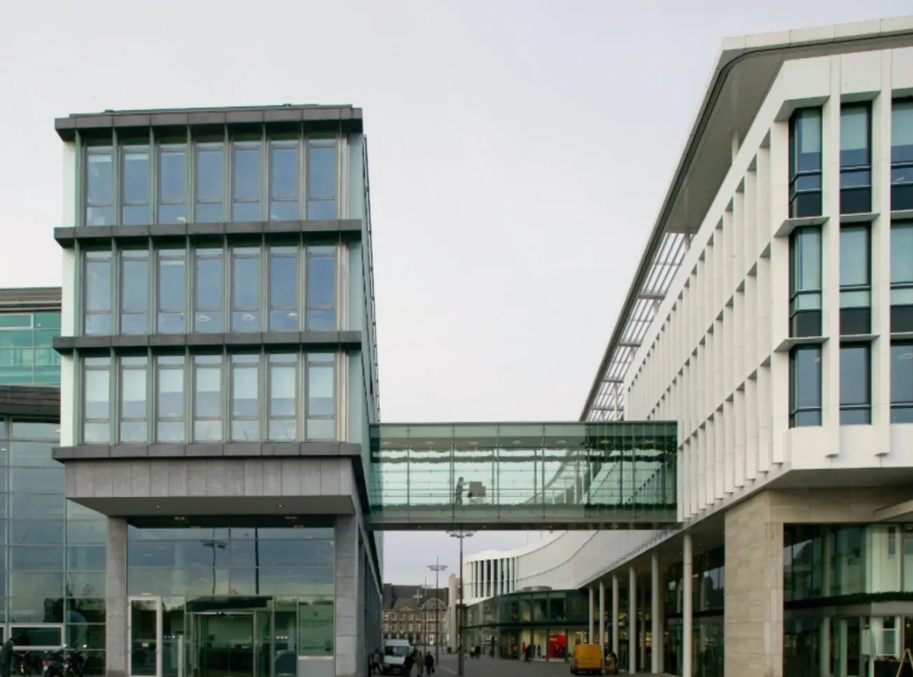 Onderhoud vastgoed naar drie bedrijven