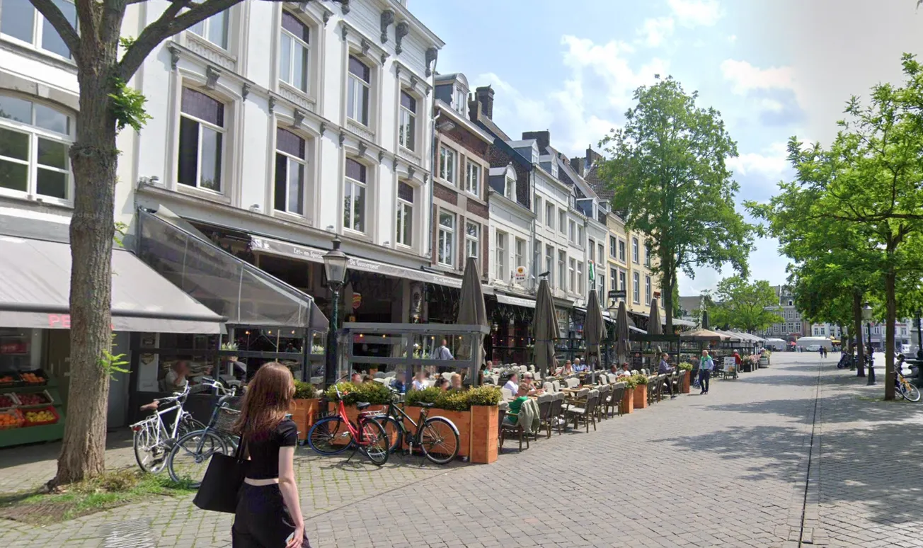 Gemeente grijpt in bij  'tentenkampen' horeca