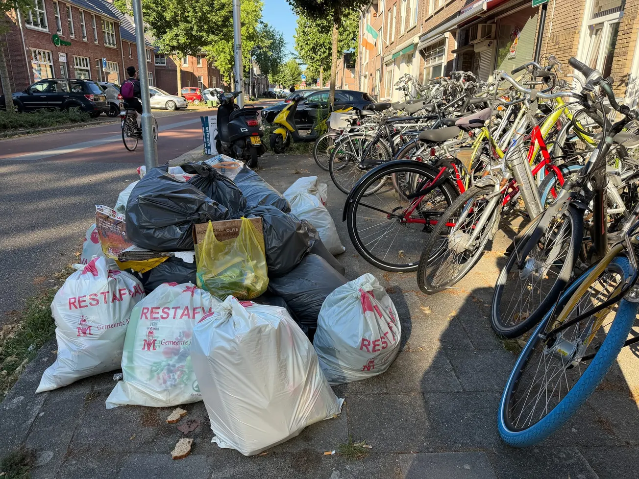 Buurt baalt van jarenlang wegkijken gemeente