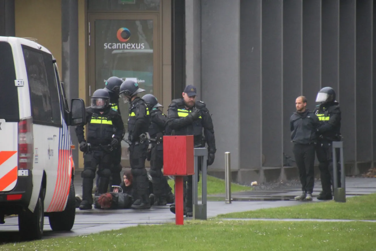 UM wacht nog steeds op namen bezetters Scannexus