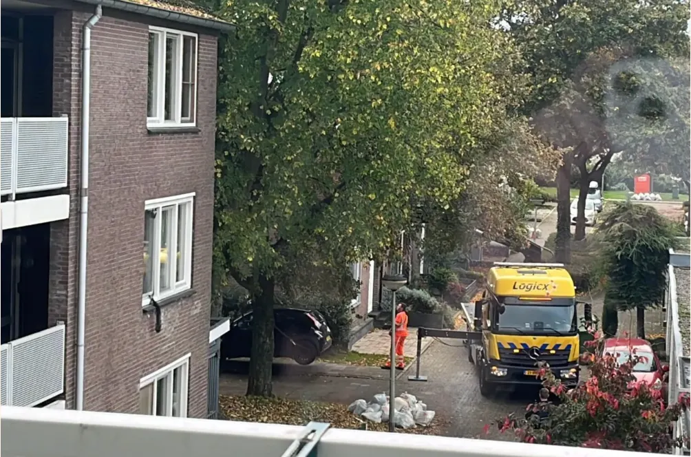 Eindelijk: vier verdachten heterdaad opgepakt na autobrand