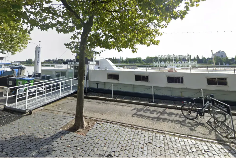 SAB: Coffeeshops lokken studenten met cadeautjes, waar ligt de grens?