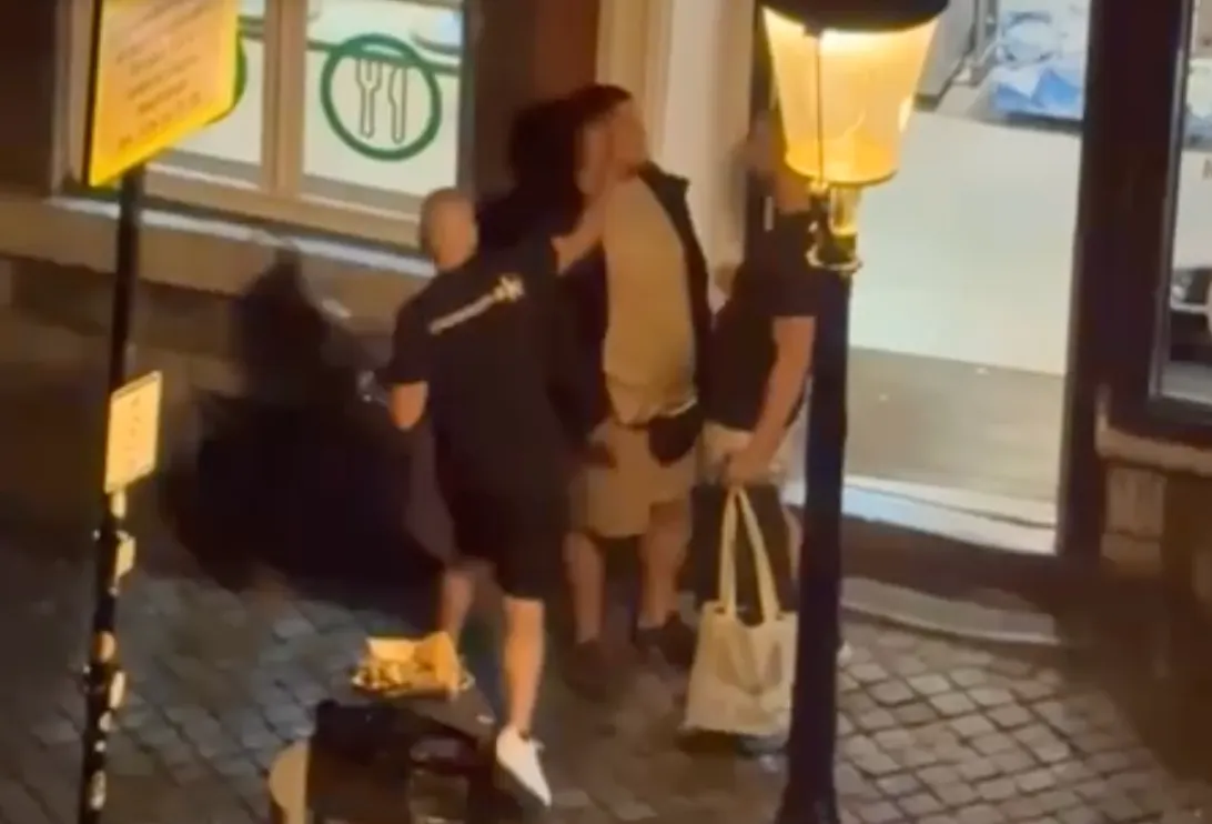 Video: Keiharde klap op Boschstraat, man gaat neer