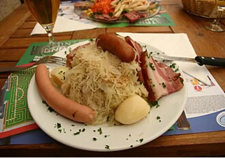 Nog eve d’r tössenoet
