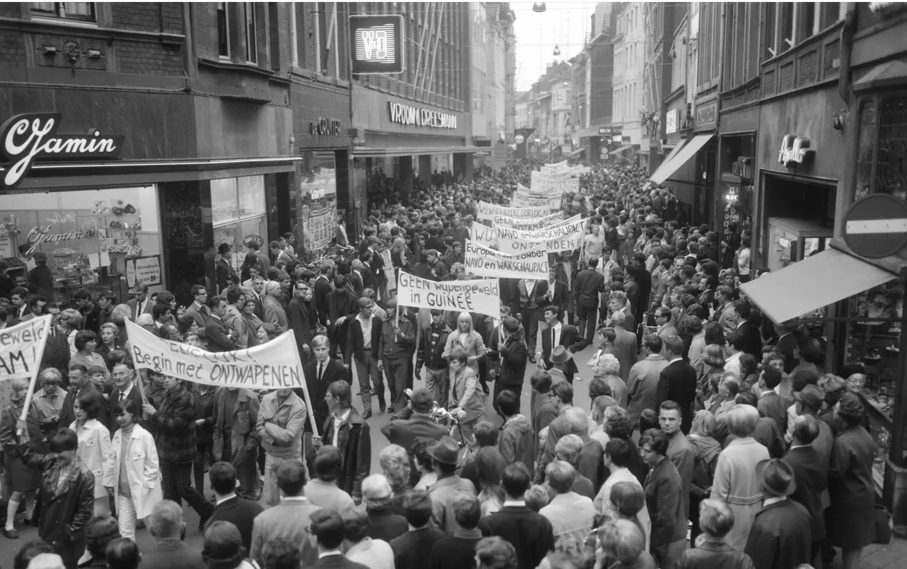 60 jaar geleden: Grote demonstratie tegen alle militair geweld