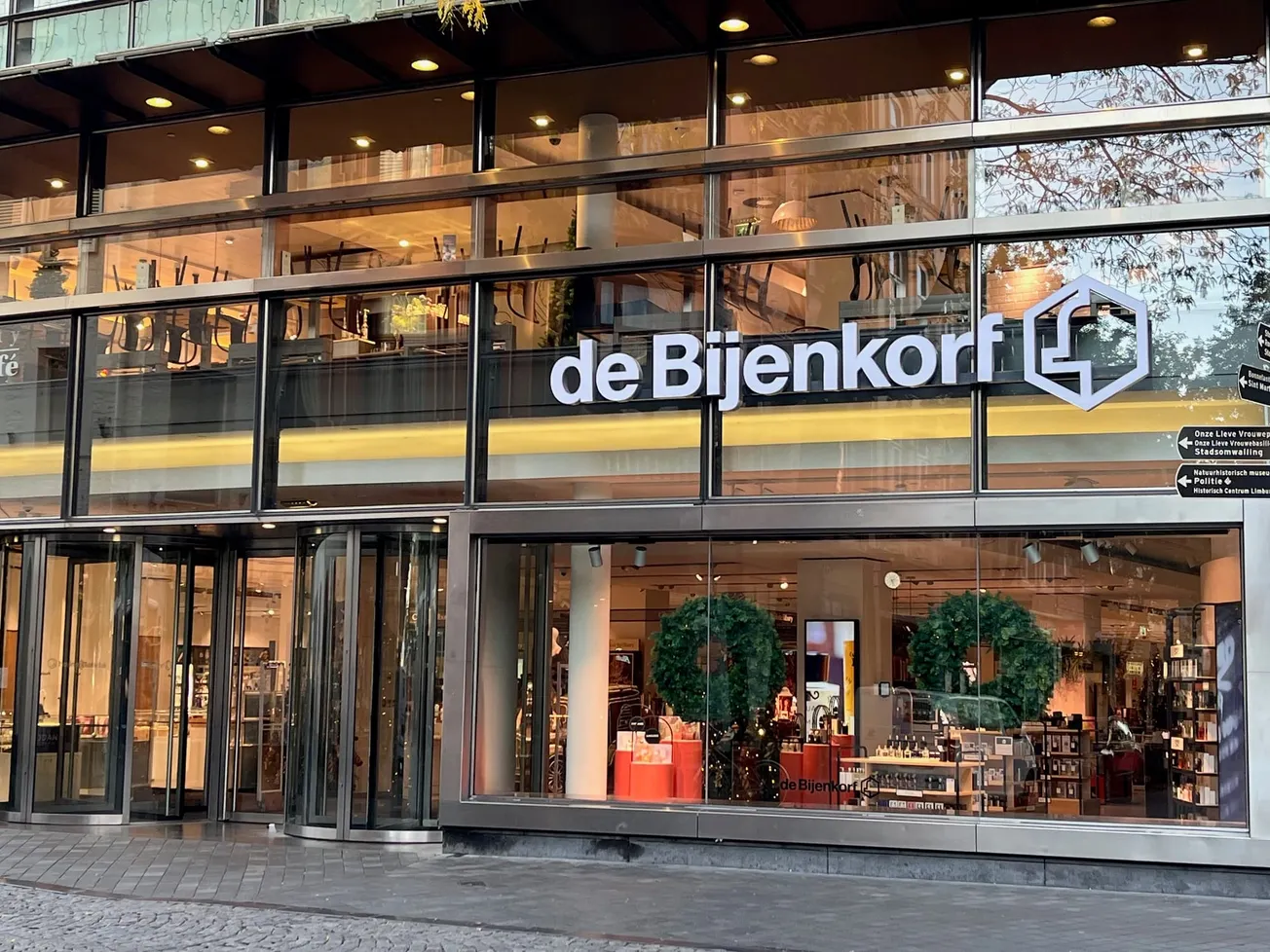 Winkeliers alert, politie schaalt op na oproep demonstratie