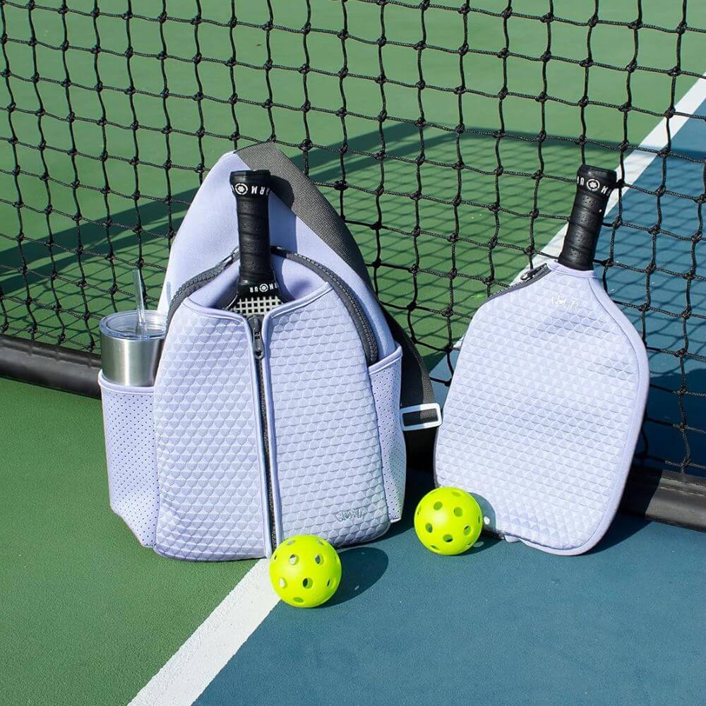 Glove it pickleball pag and paddle cover by net with 2 balls