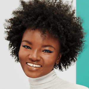 Mistify Your Locks: Essential Hair Mist for a WOW Factor!