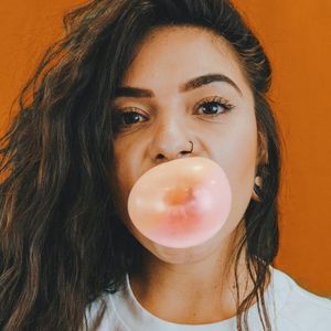 Sticky Situation: Ultimate Guide to Getting Gum Out of Hair!