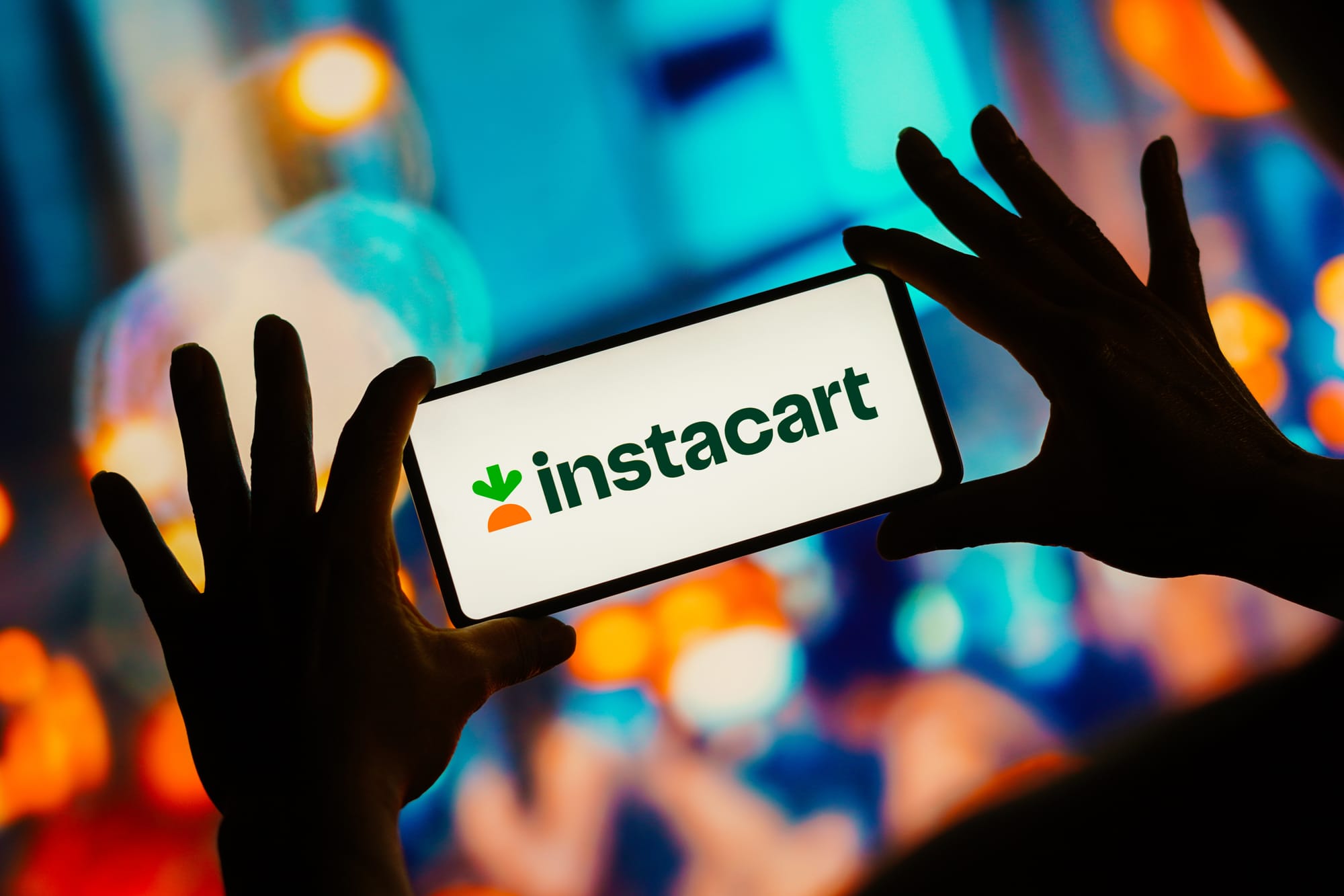 Instacart's Fizz App Revolutionizes Party Planning: No More Awkward Bill Splitting