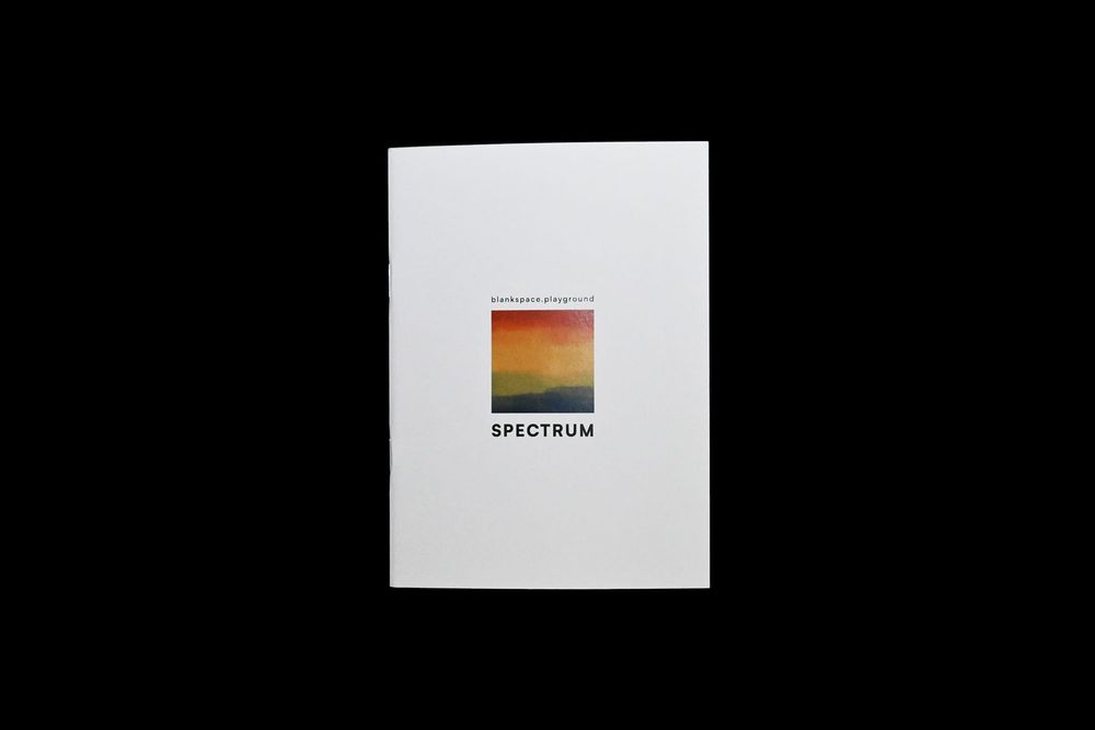 cover of minimal architecture photo zine 'spectrum'