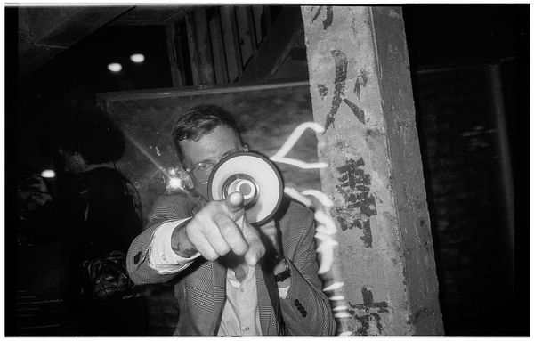 La boda excéntrica de Cassy y Elliott en Londres