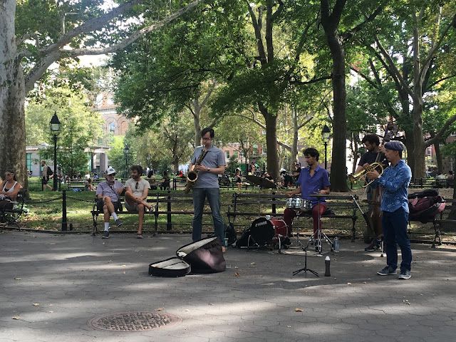 friday afternoon, washington square park