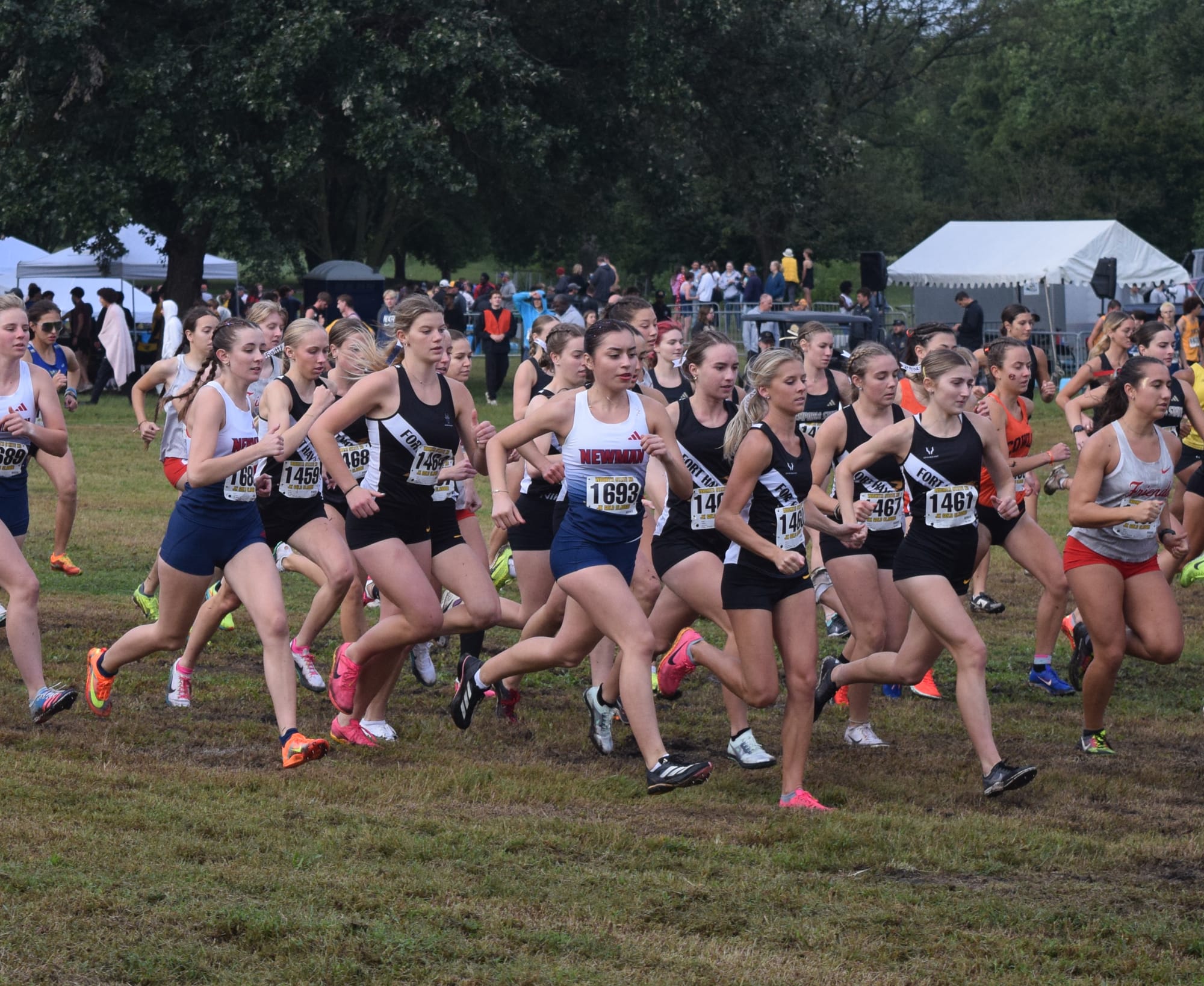 Cross country runners train, suffer and win together