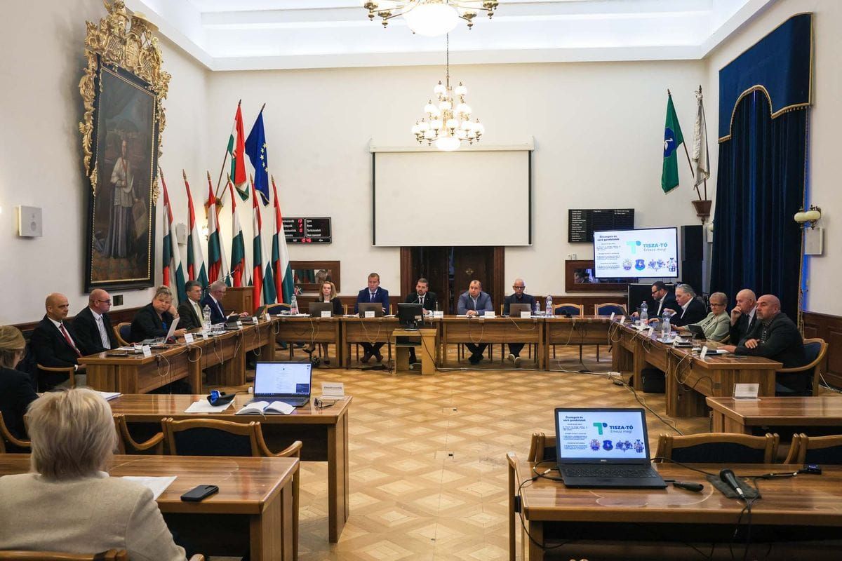 Megszüntetnék a vármegyei önkormányzatokat – Hevesben is vitatott a rendszer