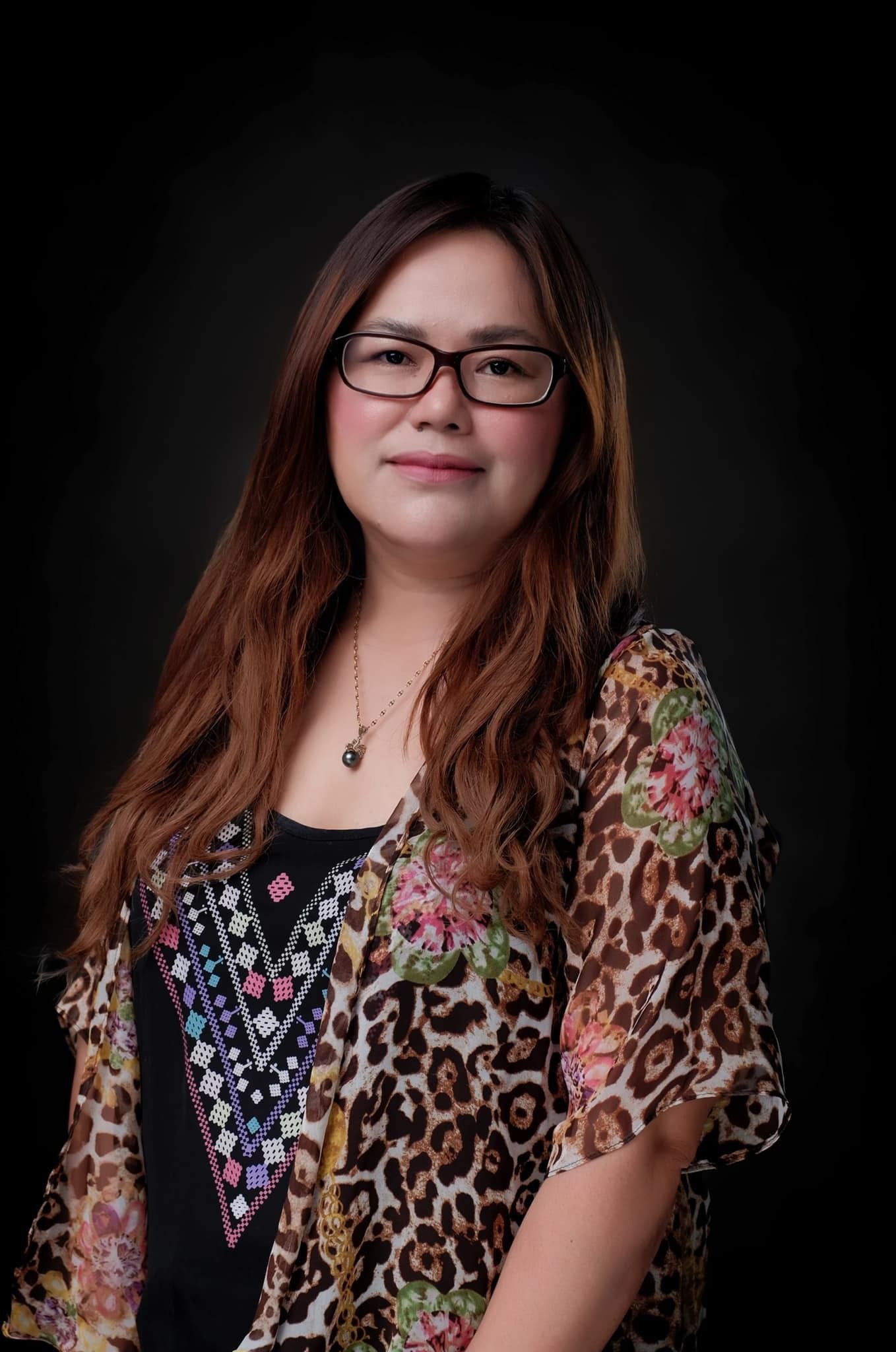 Working for a Remote Company with Lynn Penaloza blog photo headshot