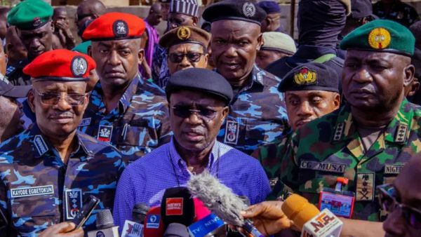 El presidente Bola Tinubu en el estado de Benue.  Fuente: Nigeria police force 2025