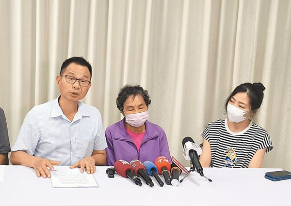 70 歲婦人血淚示警：領利息 3 年後才發現「保險公司不存在」！