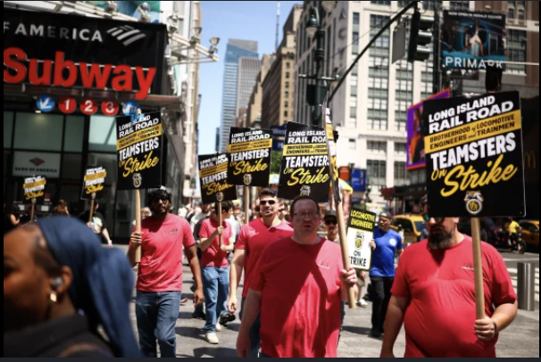 NY Gov Blames Trump for Not Blocking Long Island Rail Strike - Mamdani MIA during Strike - Newsom Leaves Fast Food Council Inoperable