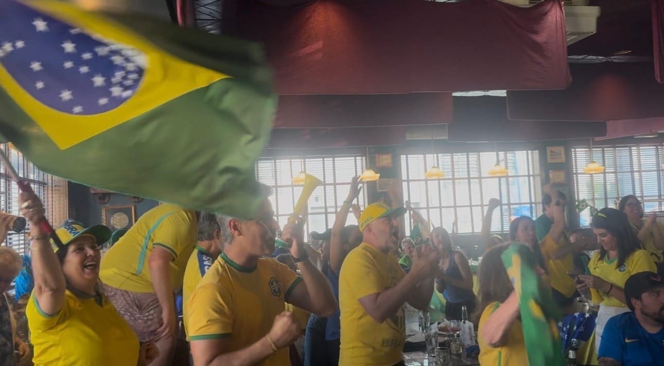 WATCH: Fearing ICE, Brazilian in Pittsburgh Main Tradition With Irish Bar During World Cup