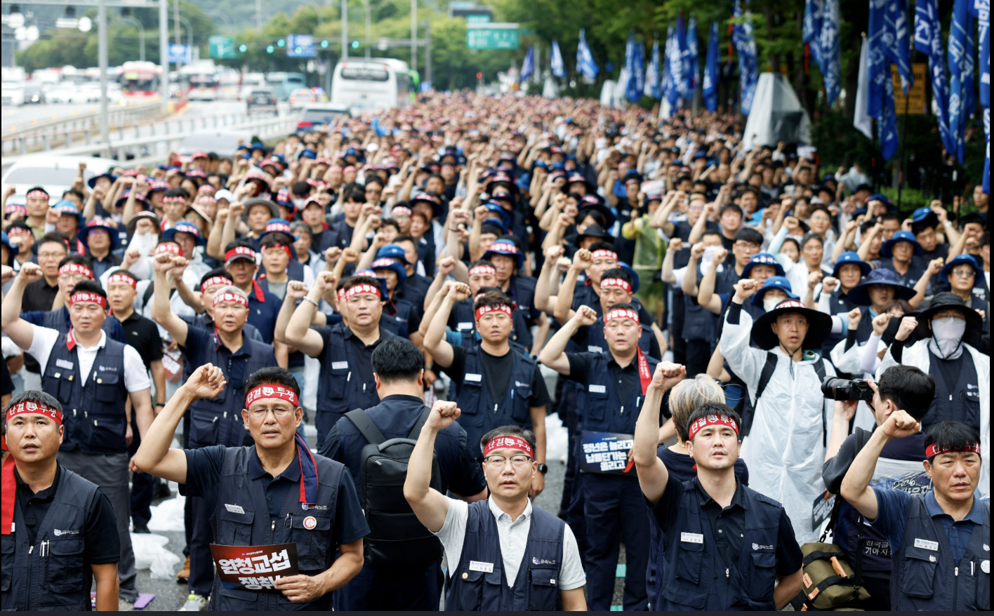 17,000 Boeing Workers Reject Contract - 40,000 Korean Hyundai Workers Strike - 14,000 Spanish Airbus Workers Move to Strike