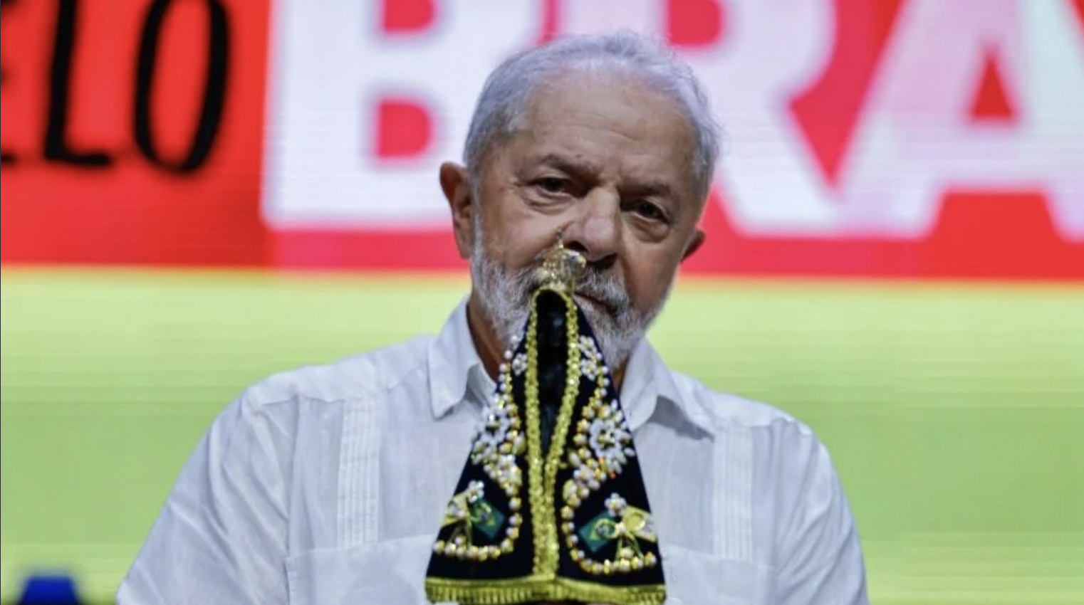 X Blocks Account of National Conference of Bishops of Brasil As Catholics Back Lula