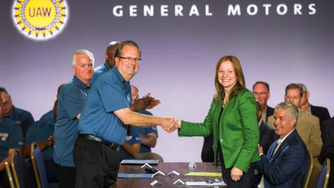 UAW Prez Steps Asides as Federal Corruption Probe Deepens