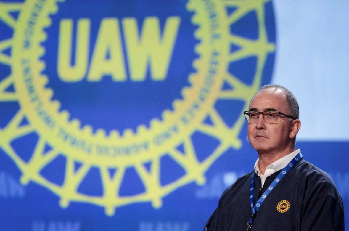 Ford Talks "Productive" says UAW - Investors Dig in For Long - Fain says White House "Afraid" of Strike