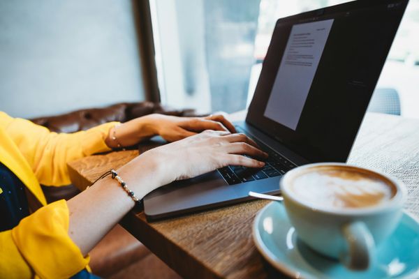 How to Build a Financial Viable Freelance Business