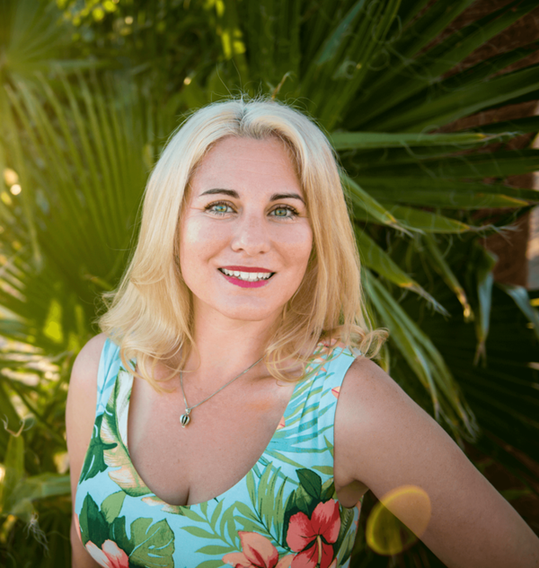 Digital Nomad Cafe Podcast with Erica Duran