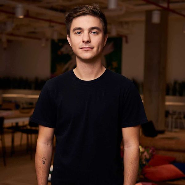 EP 25 - Shaping The Future Of Remote Work - Iwo Szapar of Remote-How.com
