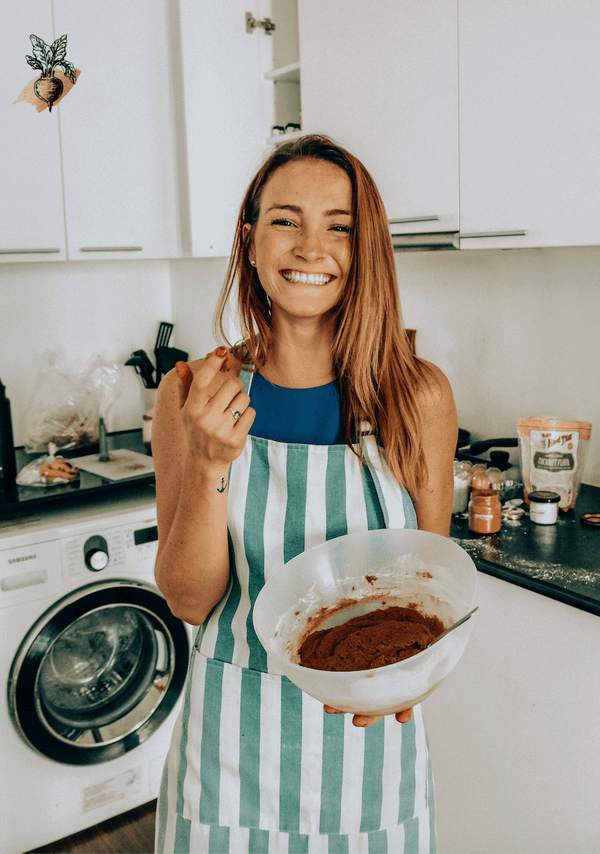 EP21: Creating A Health & Nutrition Coaching Business with Laura Martin from Healingtohappy.com