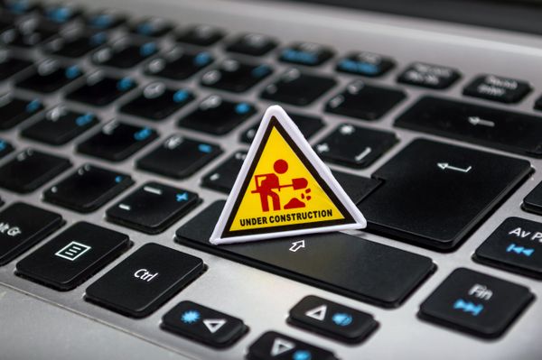Top 3 Website Builders for Bloggers and Business Owners 2021
