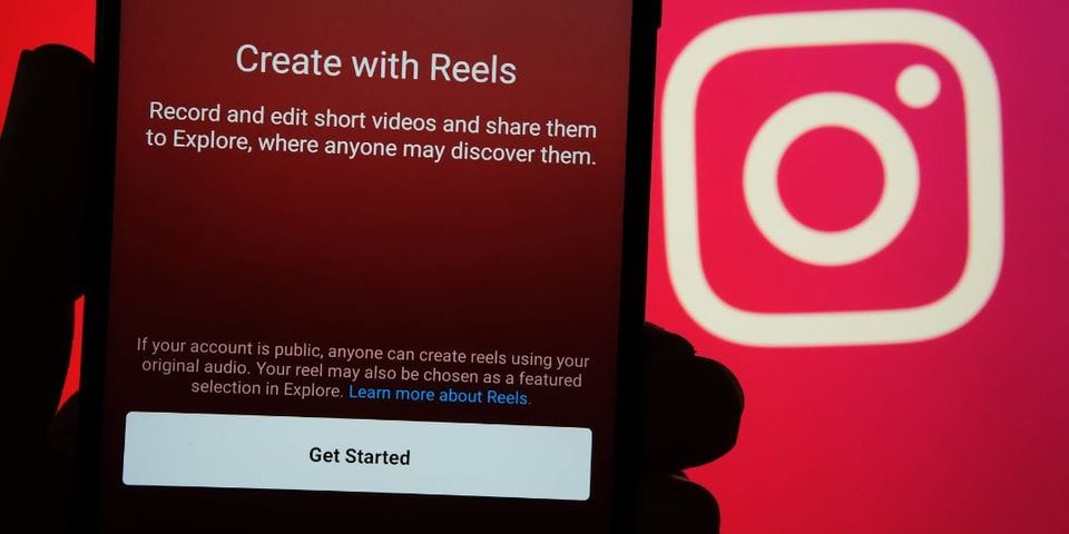 Reels vs. Carousels: The Surprising Truth About What Really Performs on Instagram