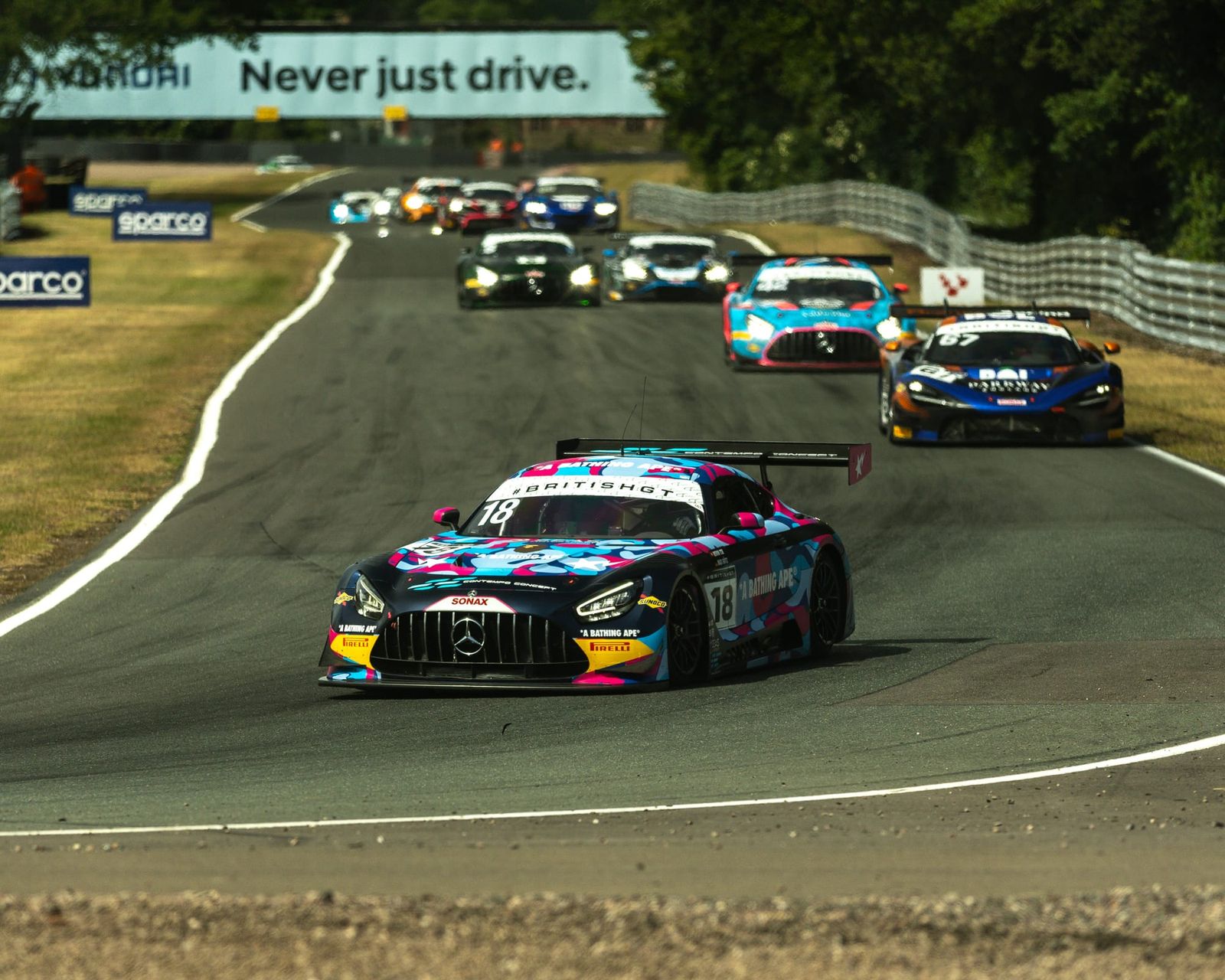 British GT Cup - Götz and Tse Master Changing Conditions for Clear Victory