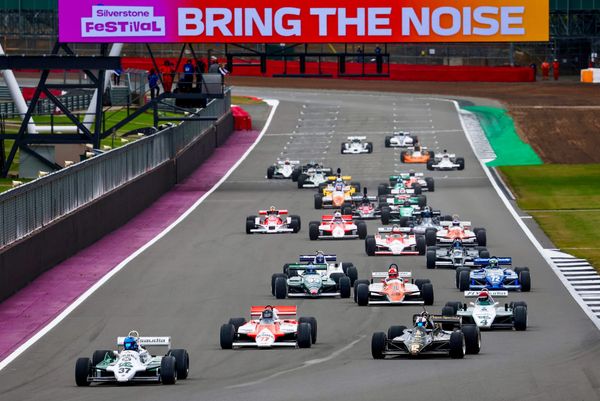 SILVERSTONE FESTIVAL WOWS BANK HOLIDAY CROWDS