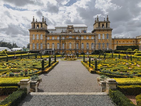 Salon Privé 2025: An Emerald Celebration at Blenheim Palace