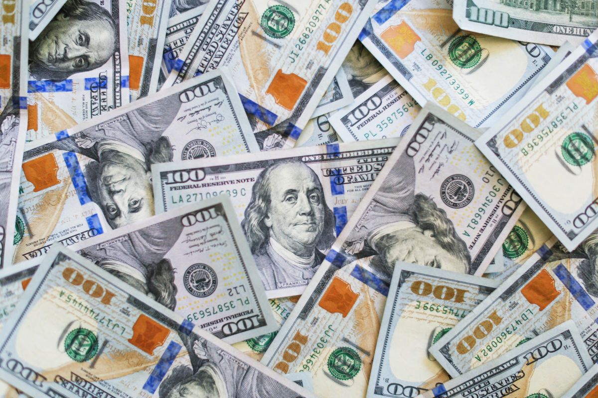 Here's How Much Engineers and Technologists Really Earn