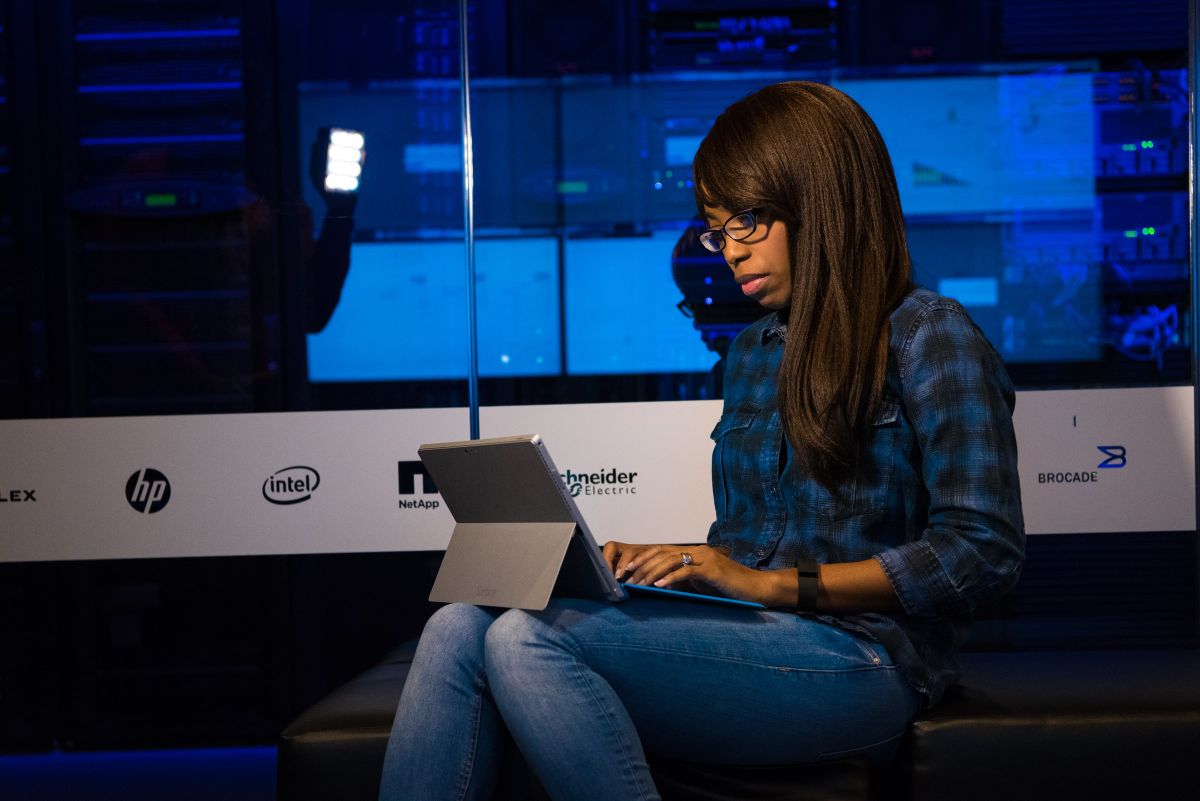 How to Become a Software Engineer: 5 Front-End Skills to Know