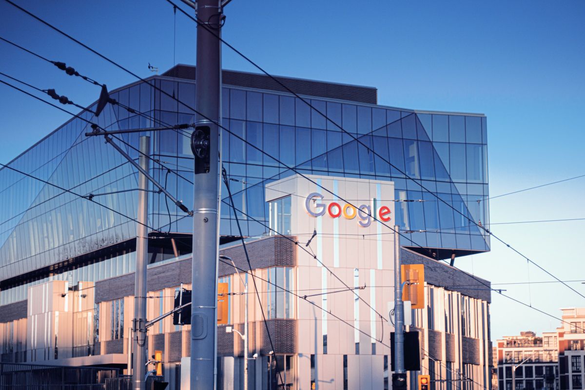 Google Employees Dissatisfied With Return-to-Office Plan, Some Consider Other Jobs
