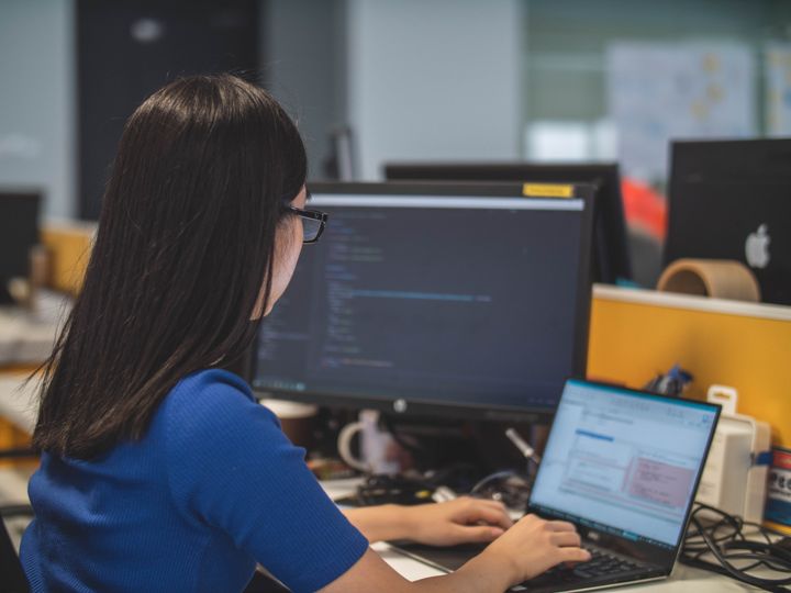 How to Start a Startup: 9 Essential Tips from a Startup Founder