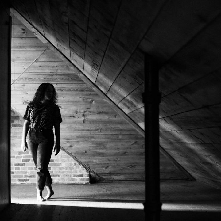 Review: Zosha Warpeha – silver dawn