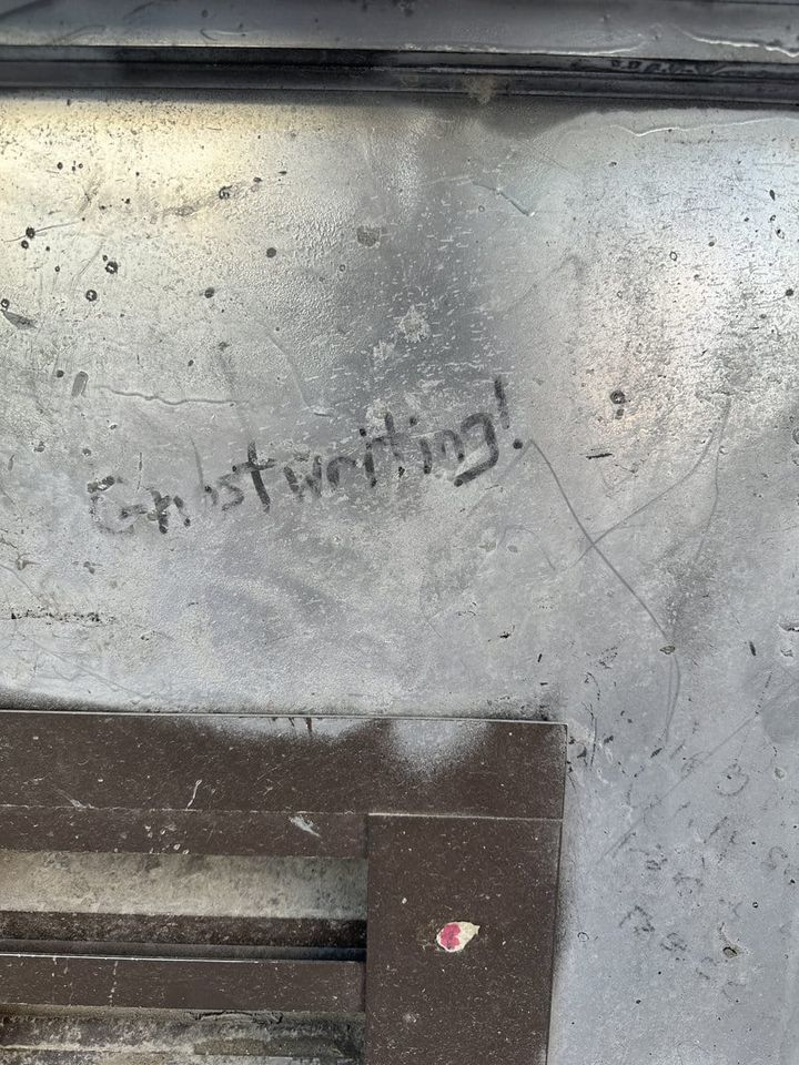 Review: Dave Welder – Ghostwriting!