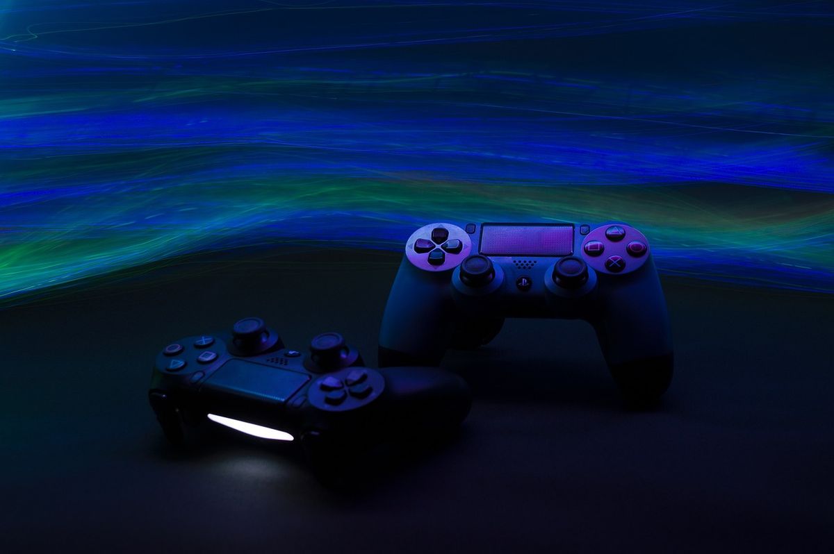 UE nu vrea să-i mai lase pe ruși să se „joace” cu controlerele Xbox și PlayStation
