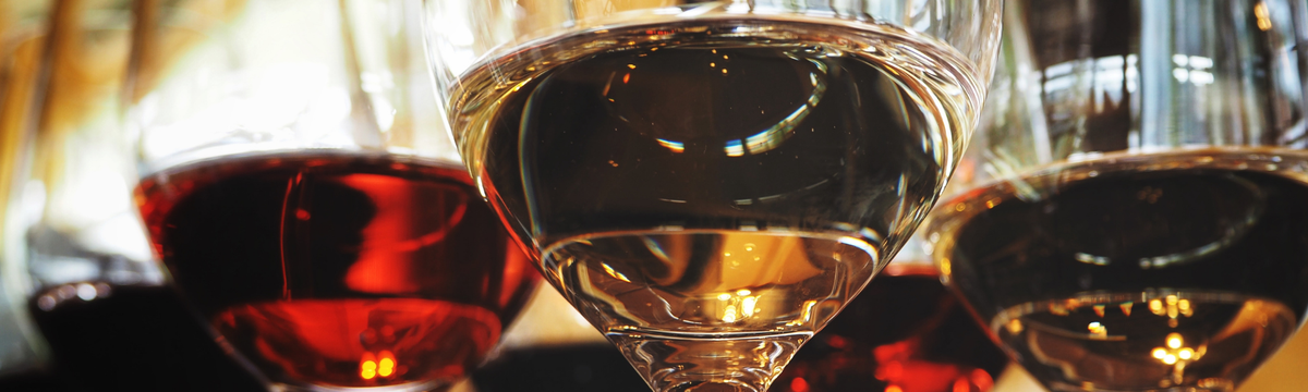 Pairing Drinks with Food: A Beginner’s Guide