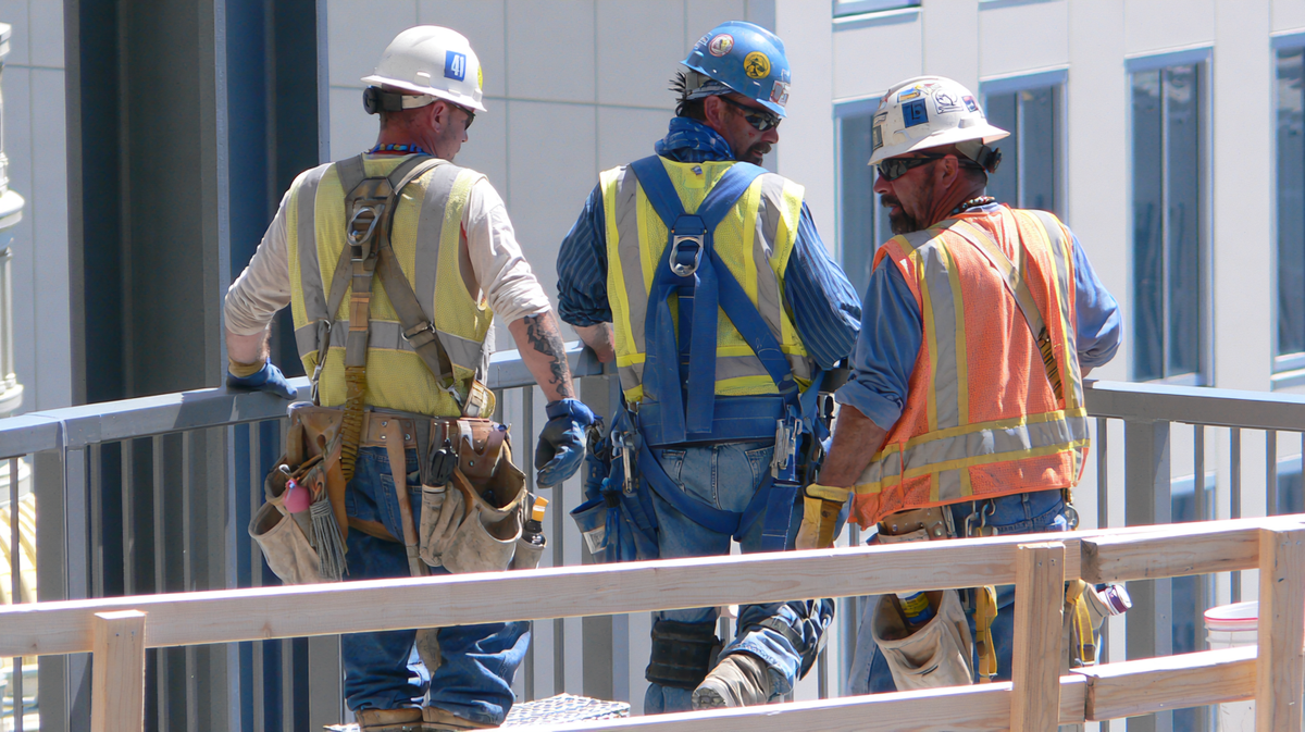 1.18 Million Workers Displaced While Earnings Estimates Soar — The Math Does Not Reconcile